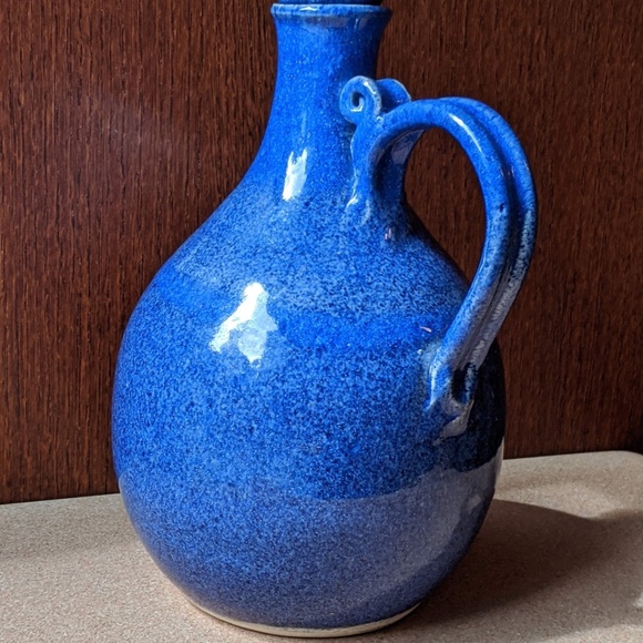 Hand-made studio pottery pitcher - Picture 4 of 6